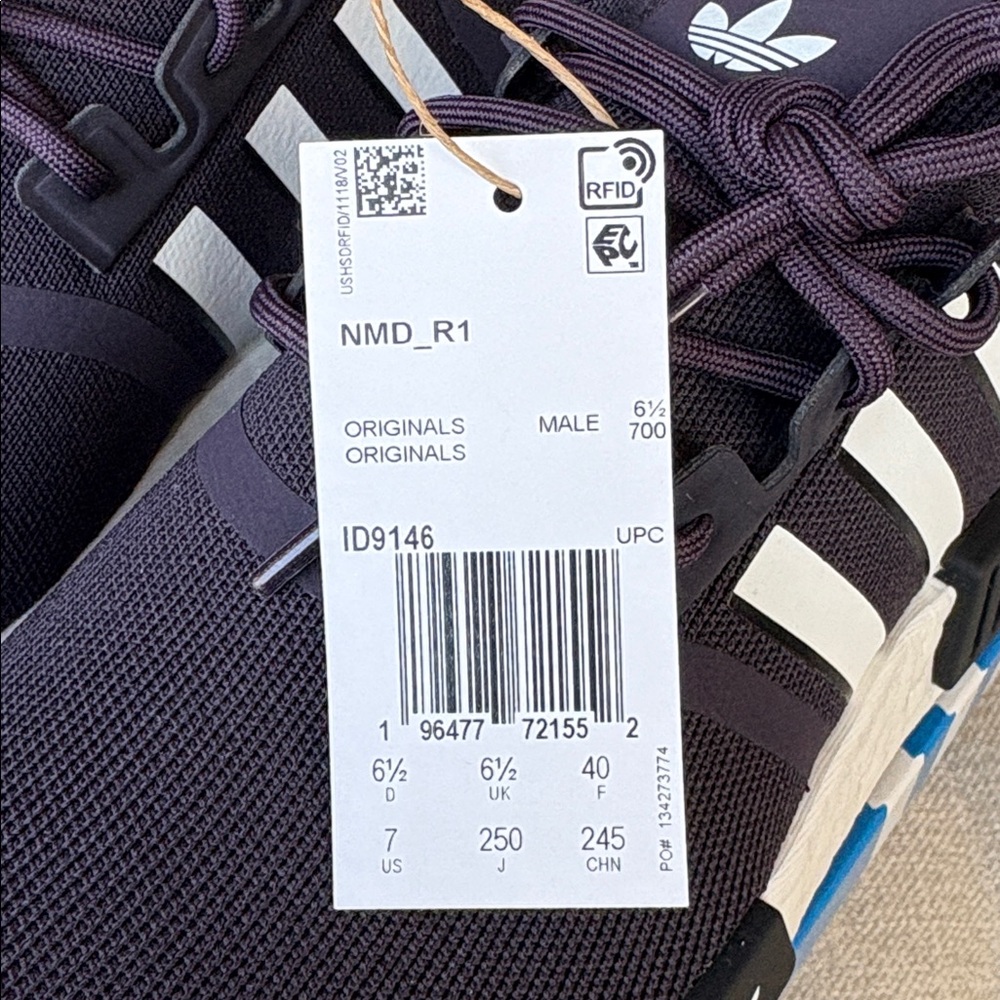 Adidas Men's Navy and White Sneakers - Picture 8 of 8